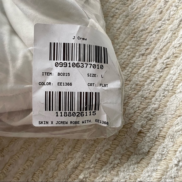 NWT Skin x J. Crew quilted robe - Picture 15 of 16